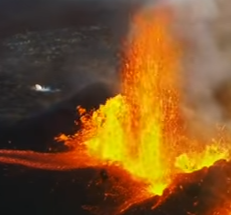 フランスのインド洋レユニオン島の火山峰