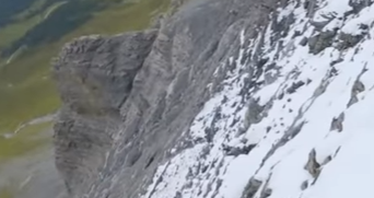 スイス・アルプス名峰と氷河